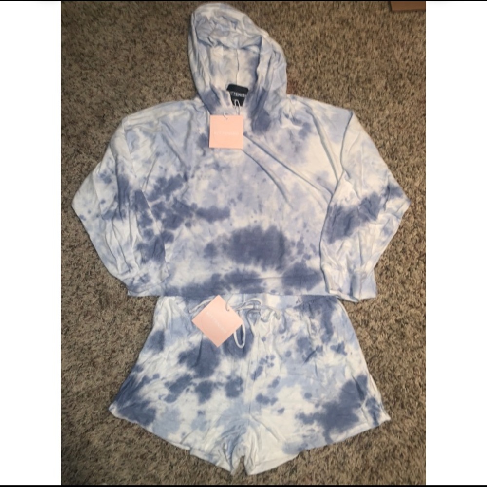 Kittenish To Dye For Blue Set
